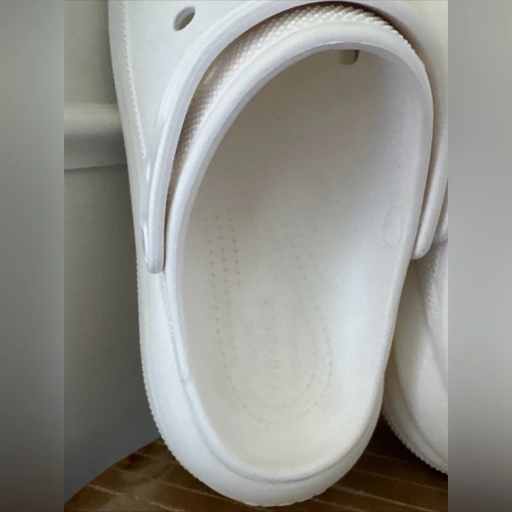 Mens Crocs Classic Crush Clog All White Size 11 Platform NWT - Picture 3 of 14